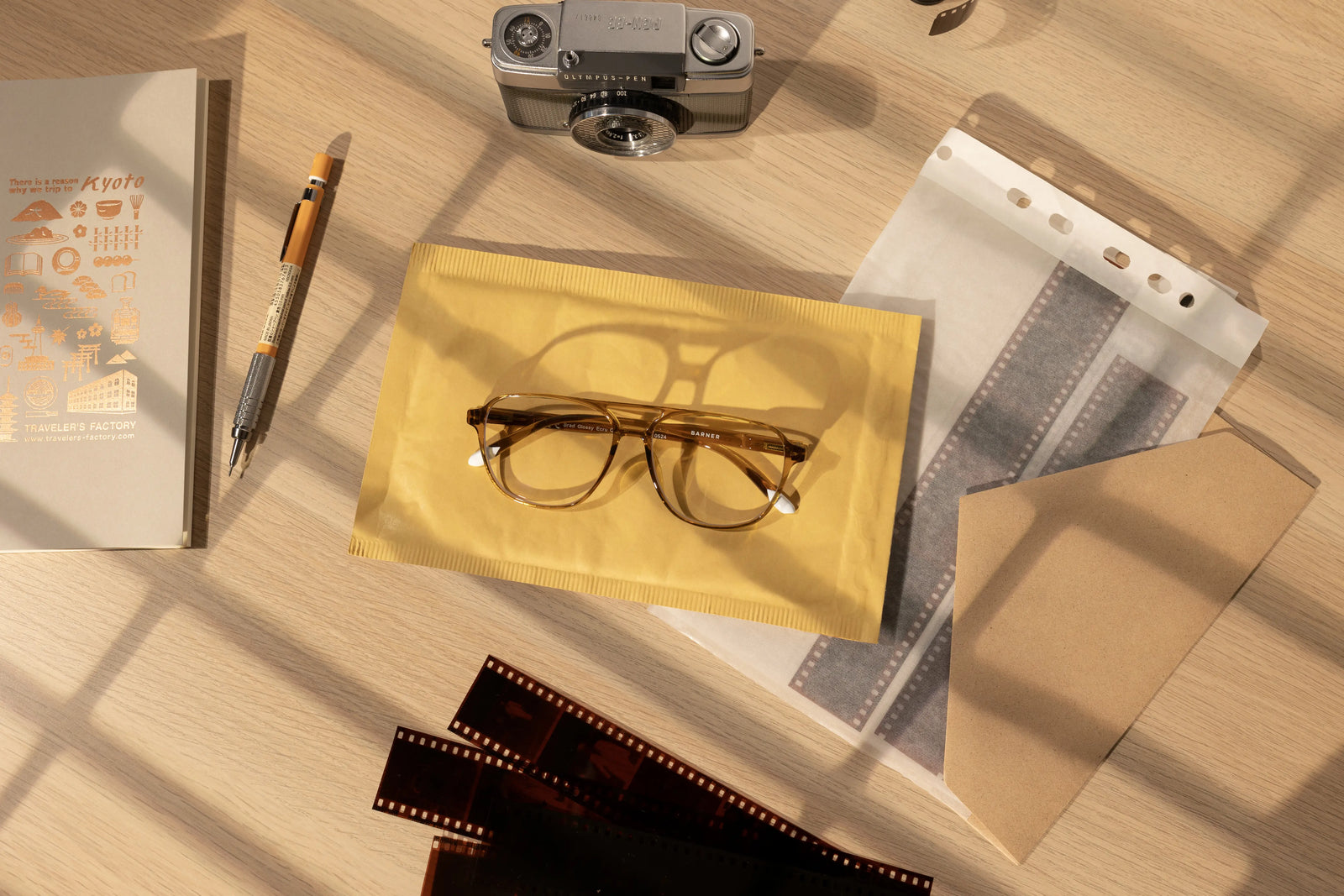 EYEWEAR